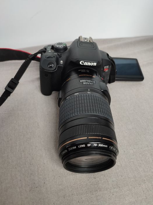 Canon EOS 700D (EOS Rebel T5i)+3 кастомні об'єктиви+оригінальна сумка