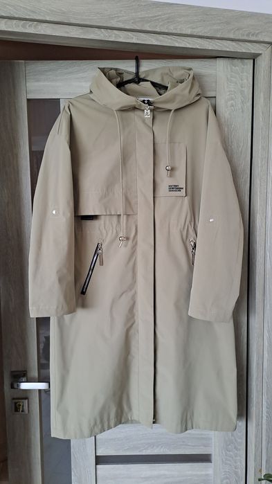 Продам жіноче пальто-тренч.