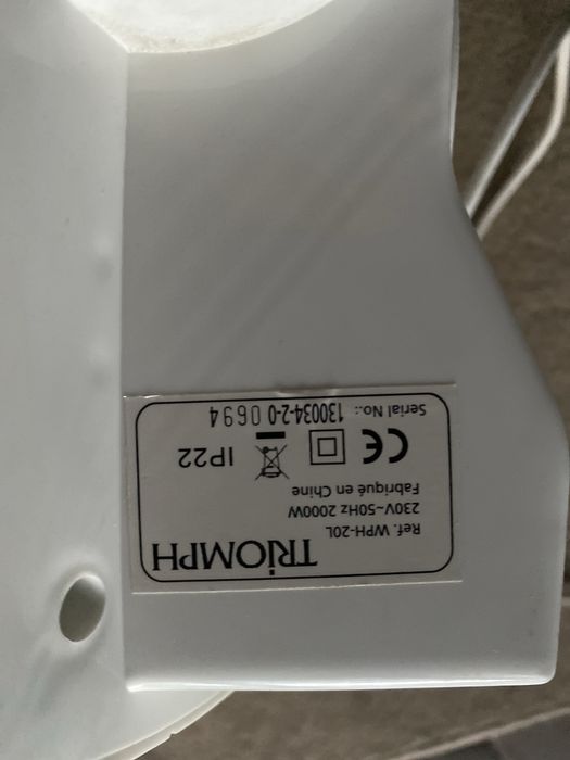 Elektryczny ogrzewacz przenośny do łazienki itp