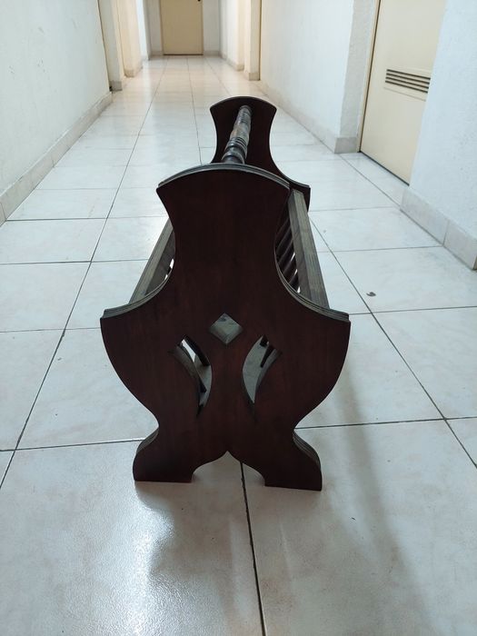 Porta revistas e porta livros