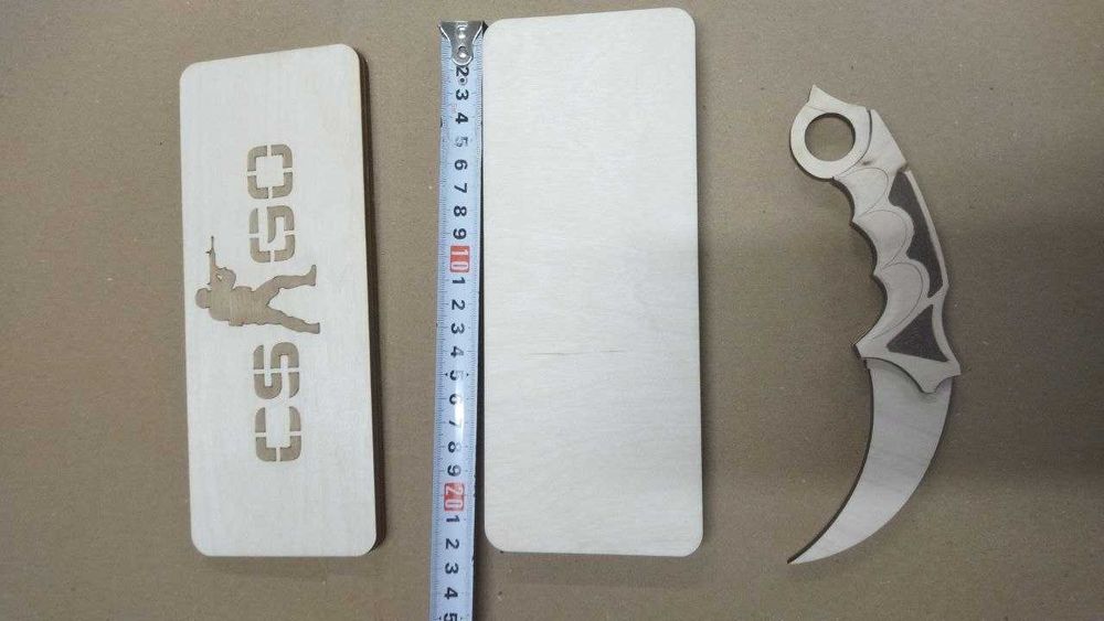 Ніж Karambit з дерева
