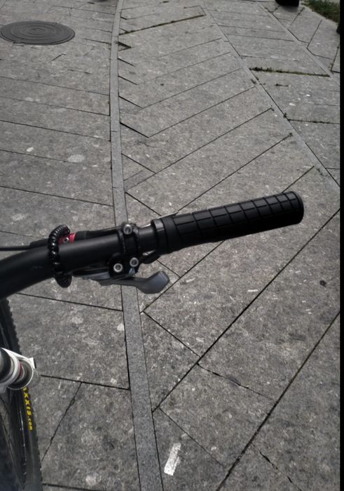 велосипед YT TUES 2012