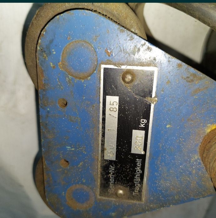 Elektryczna wyciągarka łańcuchowa Demag 125 kg
