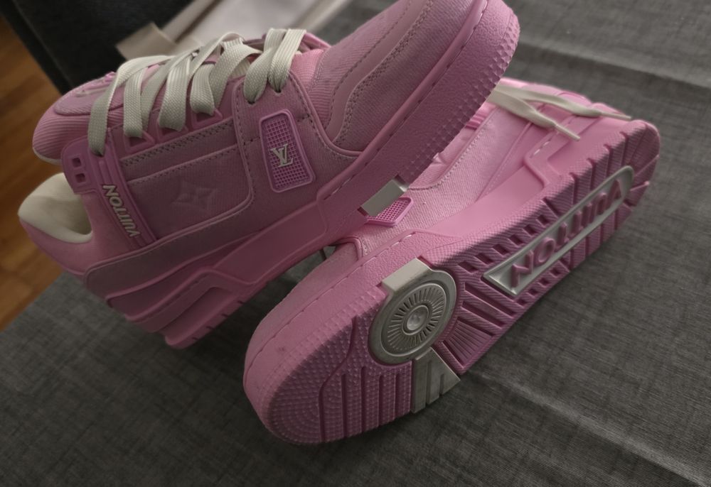 Tenis originais novos Luis Vuitton