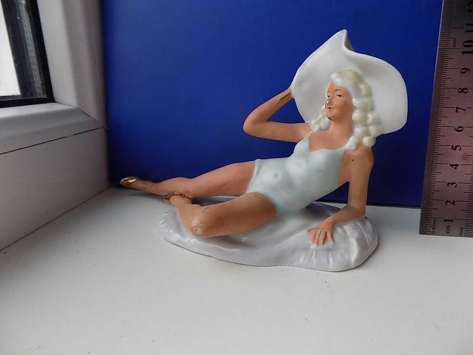 Статуэтка Купальщица номерная ГДР фарфор, h - 21 см