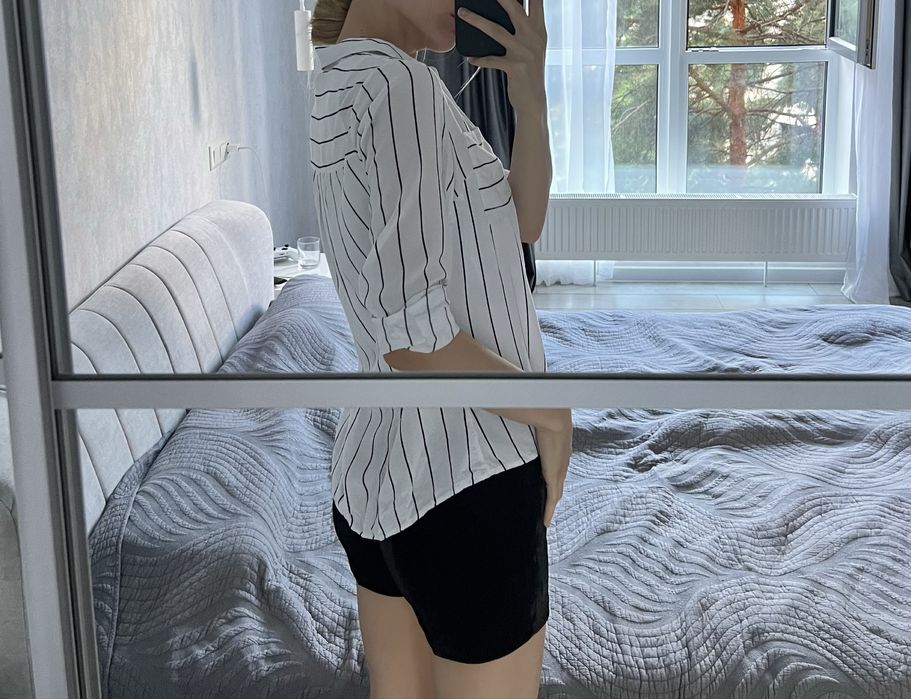 Рубашка біла жіноча в чорну смужку, женская белая рубашка в полоску