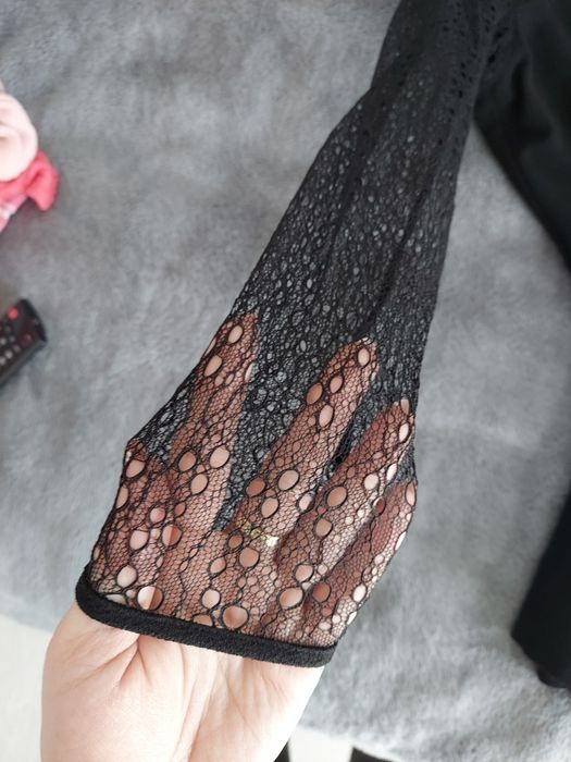 Czarny kombinezon reserved koronka krótki elegancki