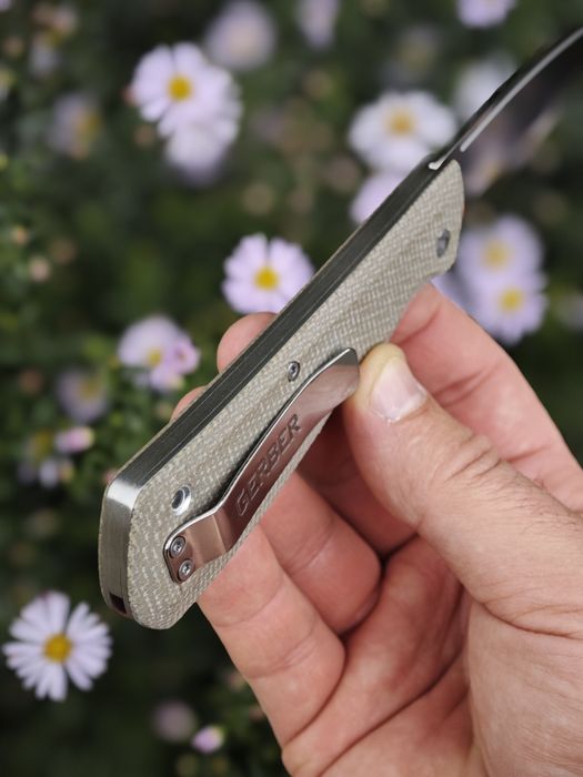 Ніж складний Gerber Mansfield , замок Slip Joint, накладки Natural Micarta , клинок D2,полировка Satin, упаковано в коробку.