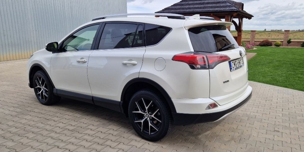 Toyota rav4 2.0 DIESEL 143 km , 2016r