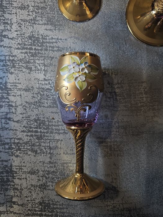 Conjunto de 6 copos e garrafa