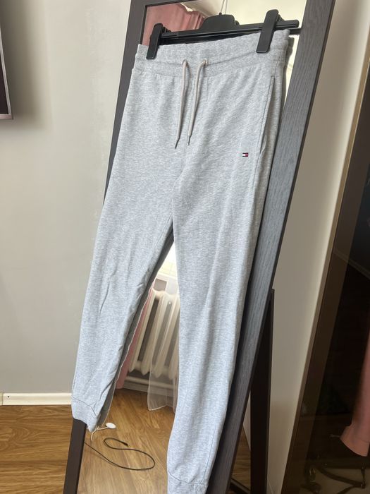 Чоловічі спортивні штани Tommy Hilfiger | Сірі
