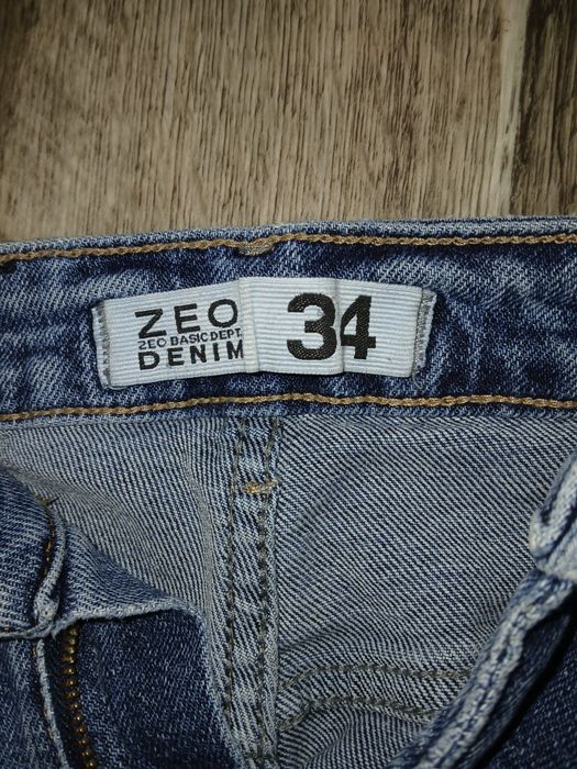 Джинсы жіночі класичні прямі