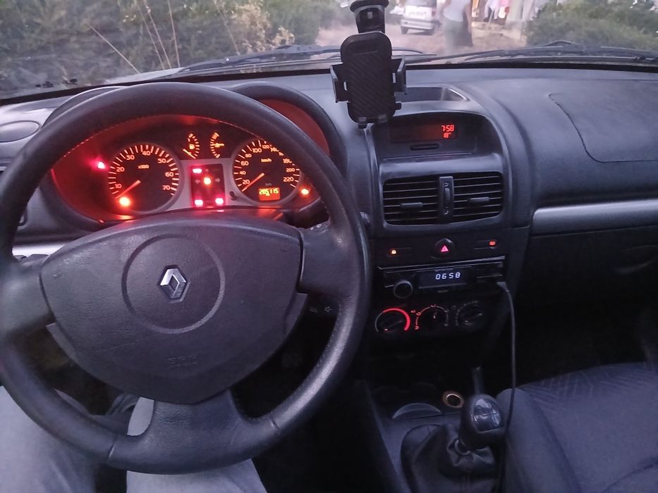 Renault clio 1.2 16v