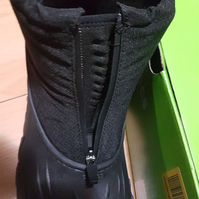 Krótkie Buty Botki Unisex Czarne Crocs Echo Boot Z Shield ciepłe