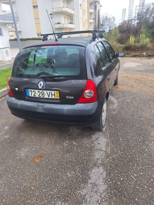 Renault clio 1.264628812678659121