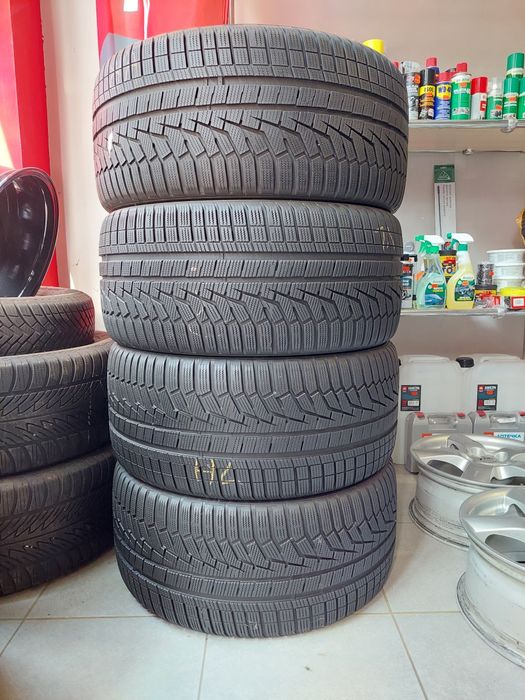 Зимні шини бу 295/35r21 Hankook WinterIcept Evo2