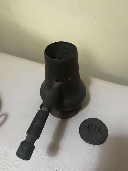 Acador de castanhas antigo