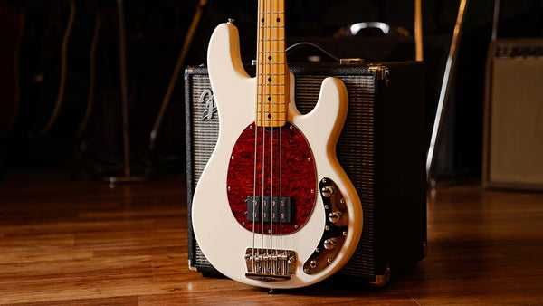 STERLING RAY 24 CA Olympic White gitara basowa by MusicMan