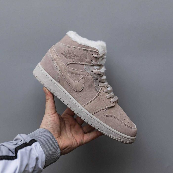 Кеди Nike Air Jоrdаn 1 Rеtrо Beige / кеды Найк Джордан на хутрі бежеві