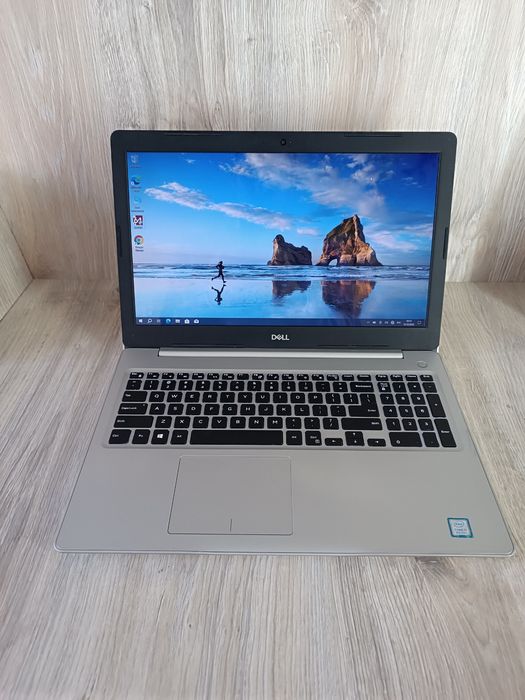 Ноутбук DELL Inspiron i7 8 по 4GHz 8GB SSD 256GB FullHD SENS Подсветка