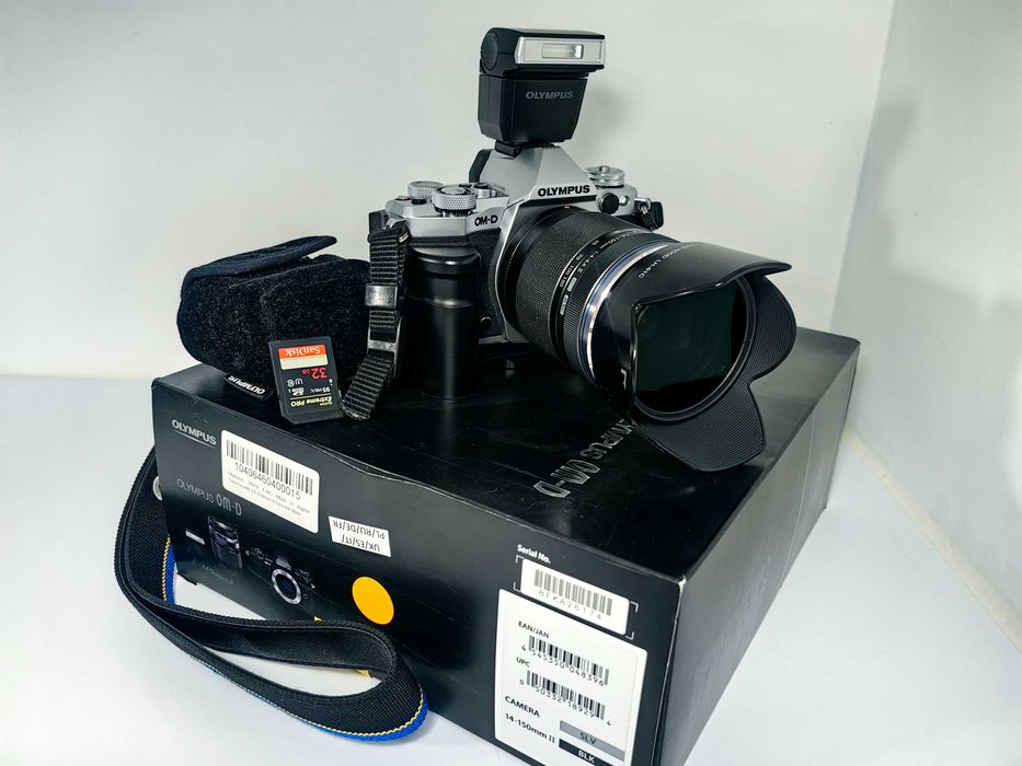 Olympus OM-D E-M5 Mark II + Olympus M.Zuiko Digital ED 14–150 mm CALY KOMPLET SUPER STAN