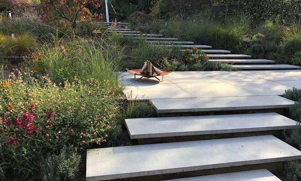 Lewitujące schody betonowe | beton architektoniczny | schody ogrodowe