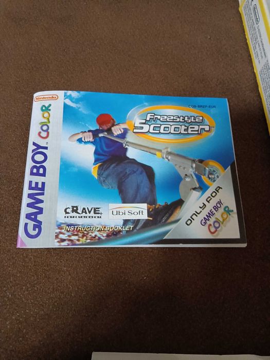 Jogo Nintendo game Boy color Freestyle Scooter na caixa