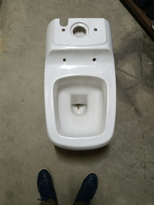 Vendo um bidé,e uma sanita