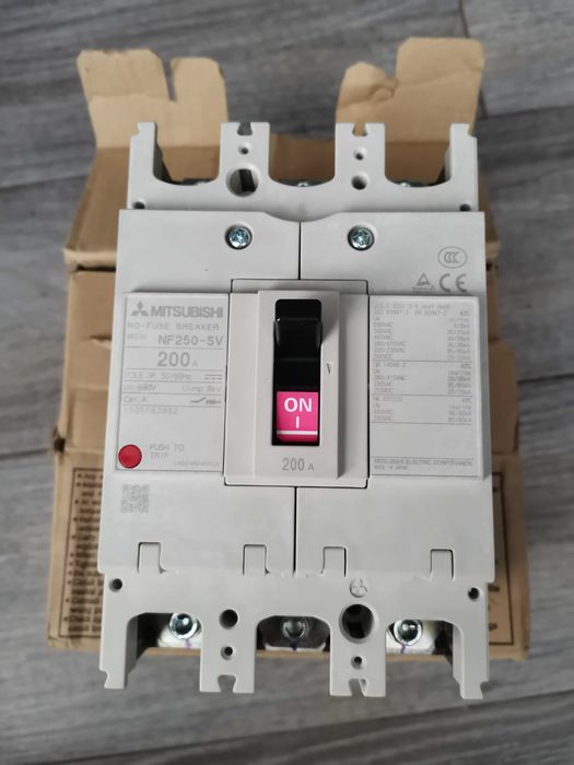 Автоматичний вимикач Mitsubishi 200a