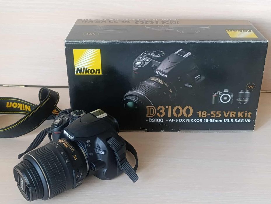 Цифровий дзеркальний фотоапарат Nikon 3100