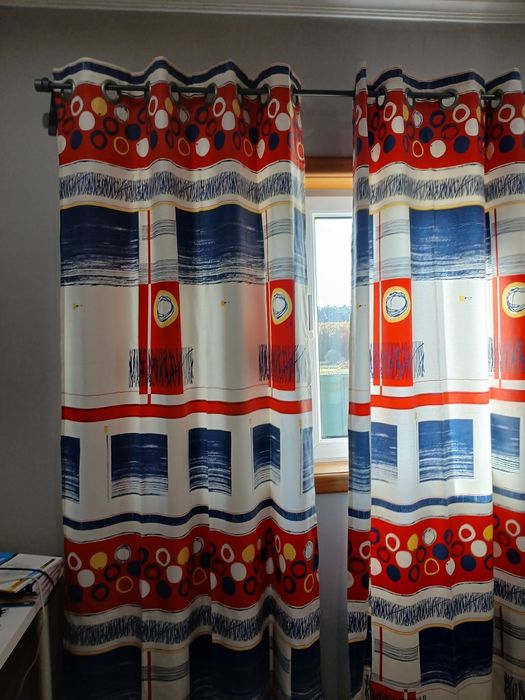 Cortinas feitas na costureira a 8€!
