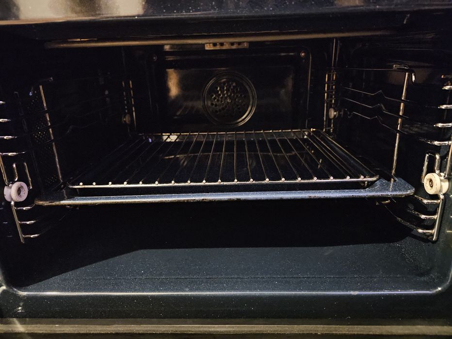 Samsung NQ50J3530BB – kompaktowy piekarnik z grillem i mikrofalą