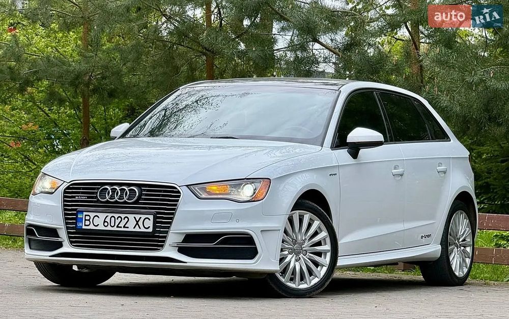 Audi A3 1.4 TFSI PHEV (204к.с.)