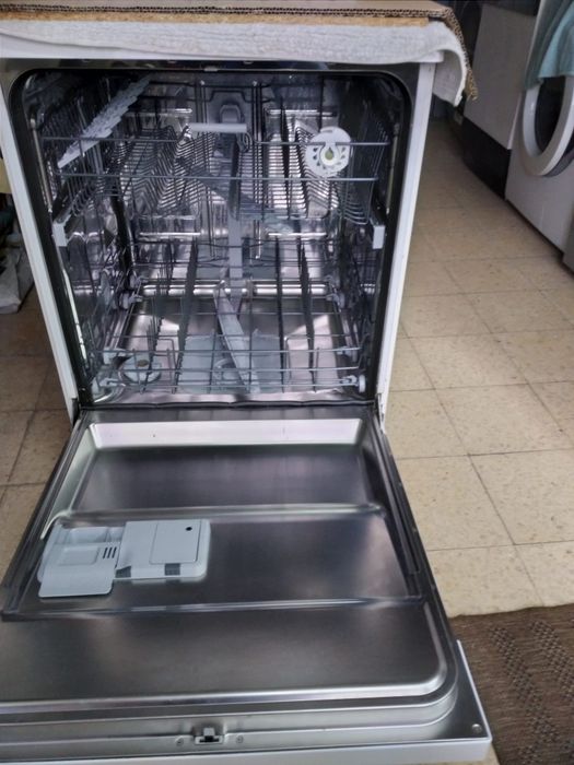 Vendo máquina lavar loiça Whirlpool