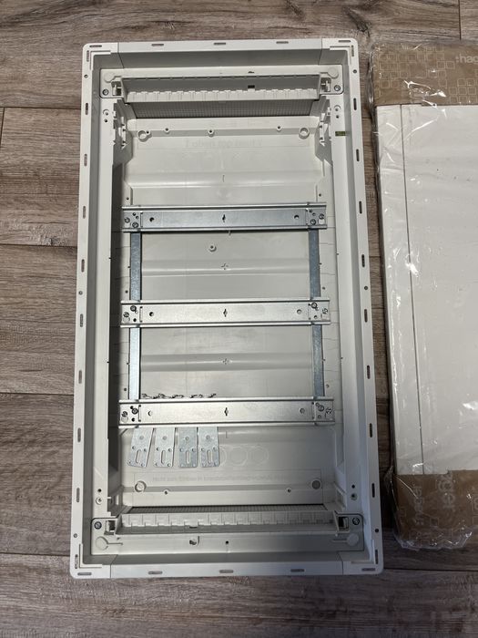 Щит hager volta 36