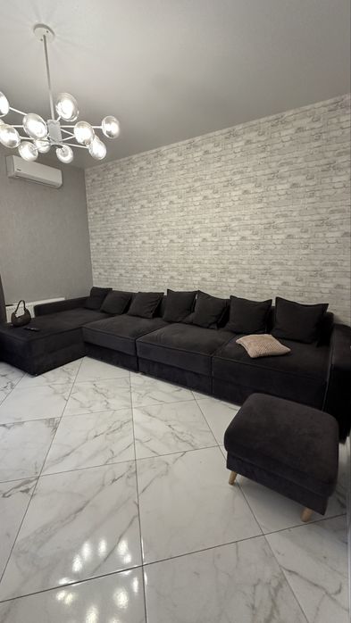 Таунхаус біля центрального парку! Парковка з накриттям!