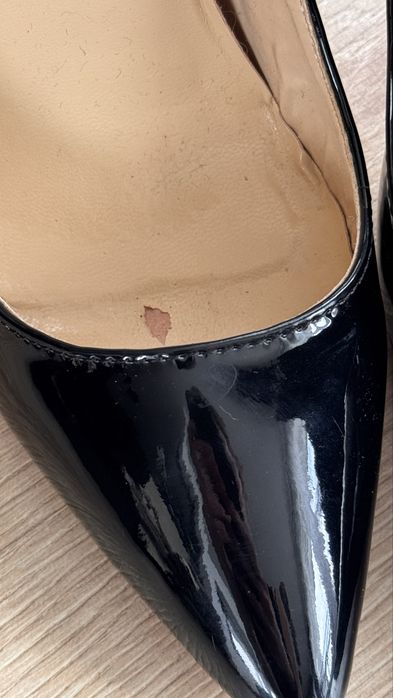 Czarne szpilki z czerwonym spodem 12cm