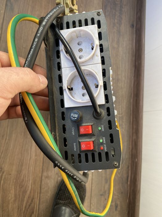 Инвертор Luxeon ips-2000mc