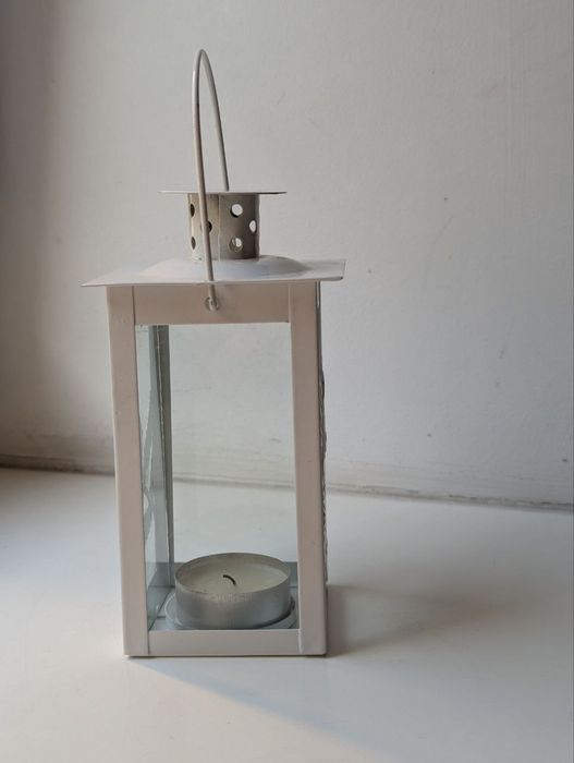 Biały Metalowy Lampion Świecznik Liść Dekoracja Ogród Dom