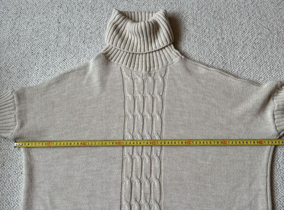 Sweter z golfem oversize