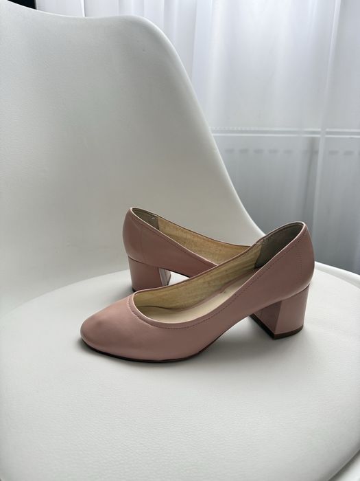 Шкіряні туфли steve madden mollie / лодочки на стійкому каблуці