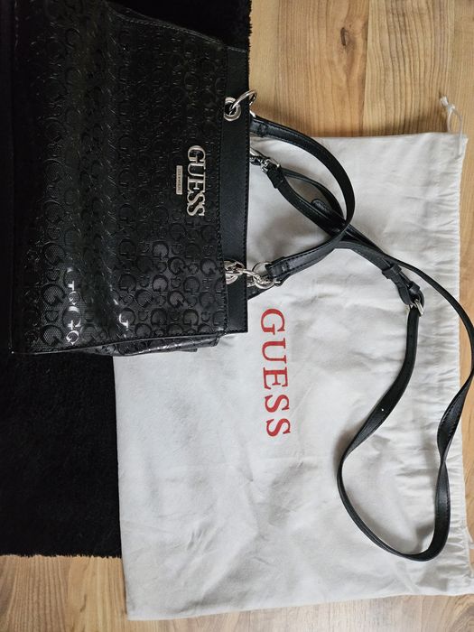 Torebka czarna Guess
