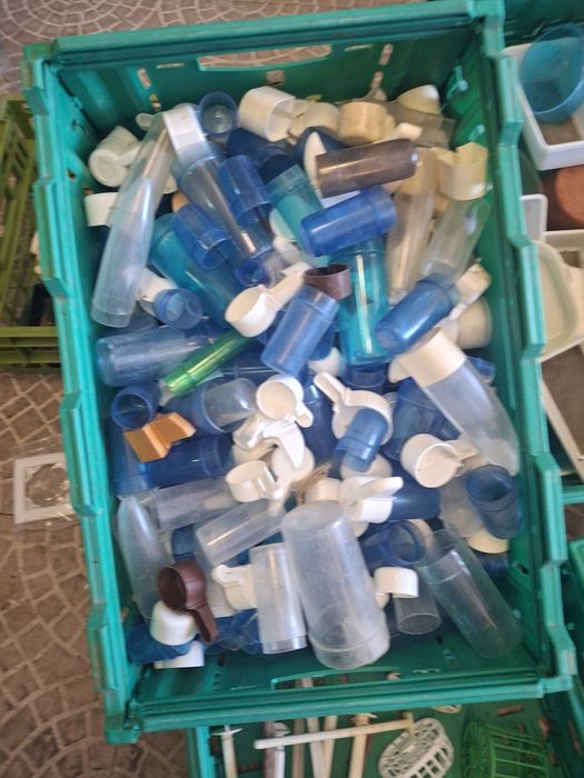 Vendo lote de assessorios para aves