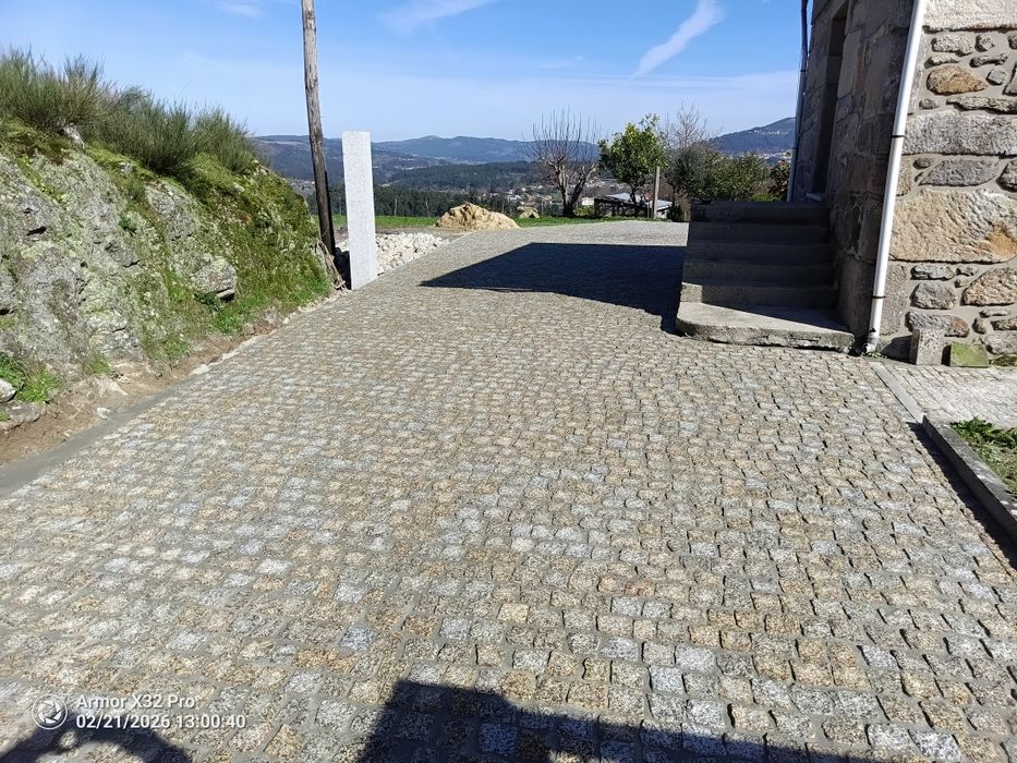 Calçada em Granito   Obras Públicas e Privadas