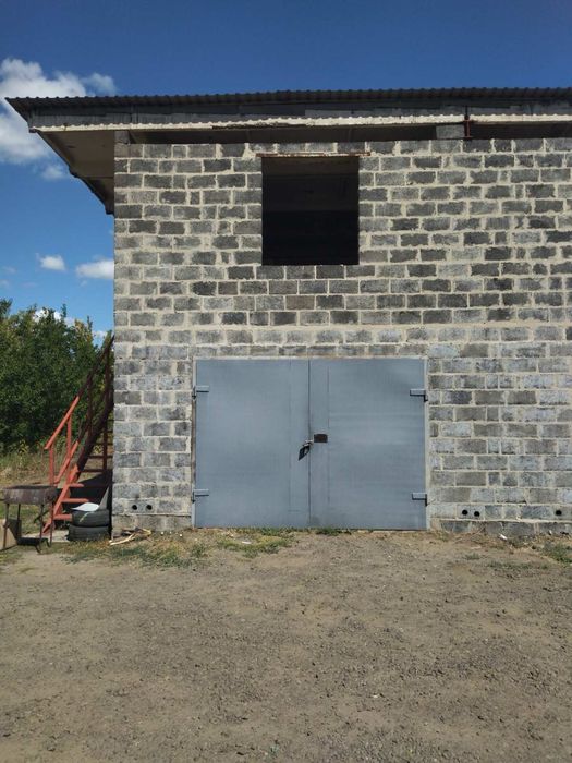 Продам капитальный гараж