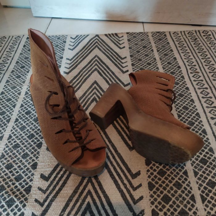 sandálias de salto Seaside