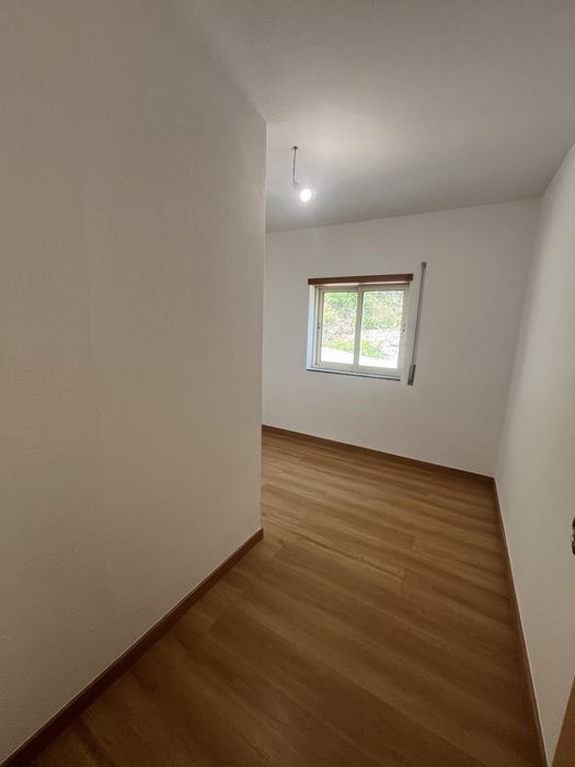 Moradia T3+1 em Gémeos, Guimarães