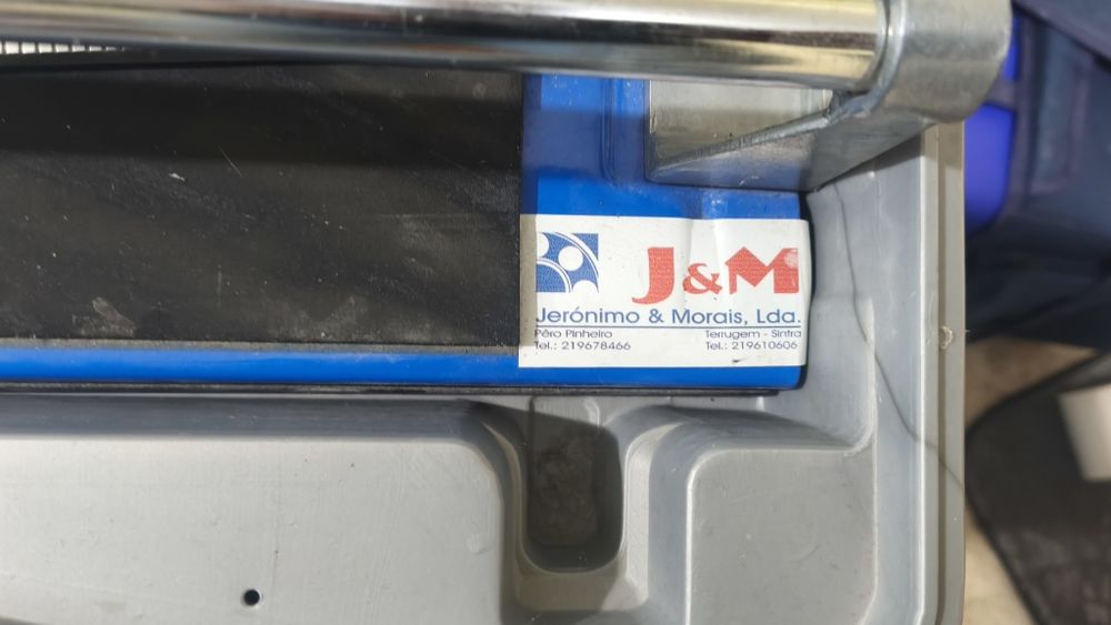 Vendo máquina de cortar ladrilho