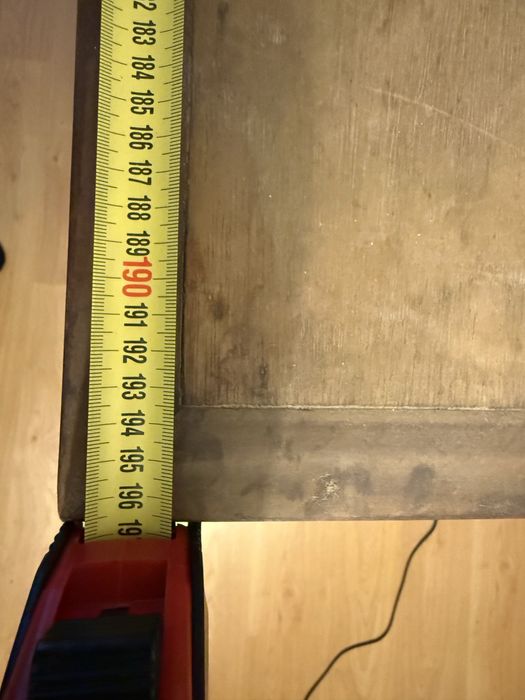 Móvel armário louceiro em madeira maciça castanho