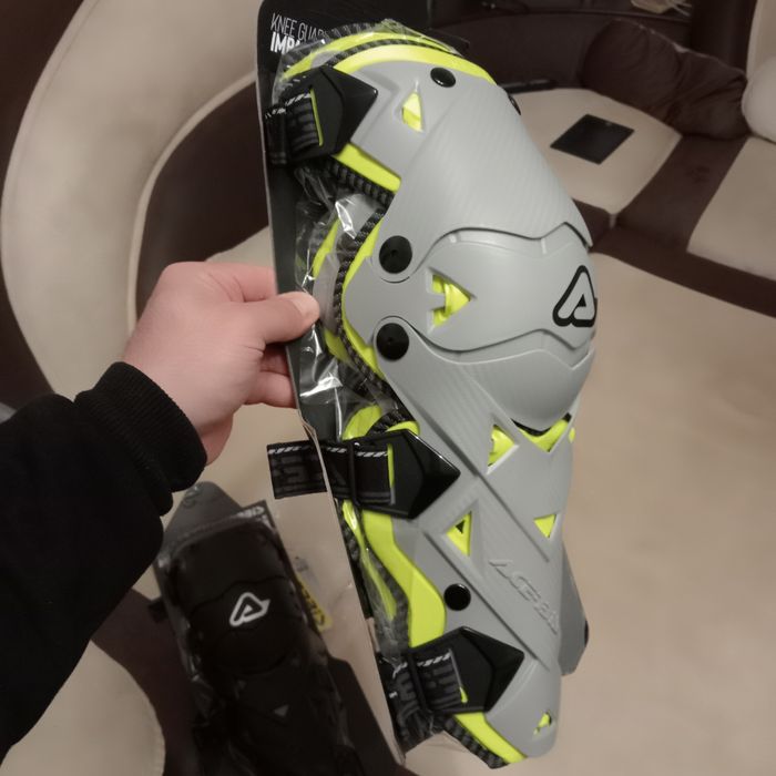 Наколенники ASERBIS